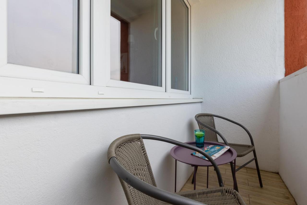 Apartaments Solec 79 By Noclegi Renters Warsaw Exterior photo