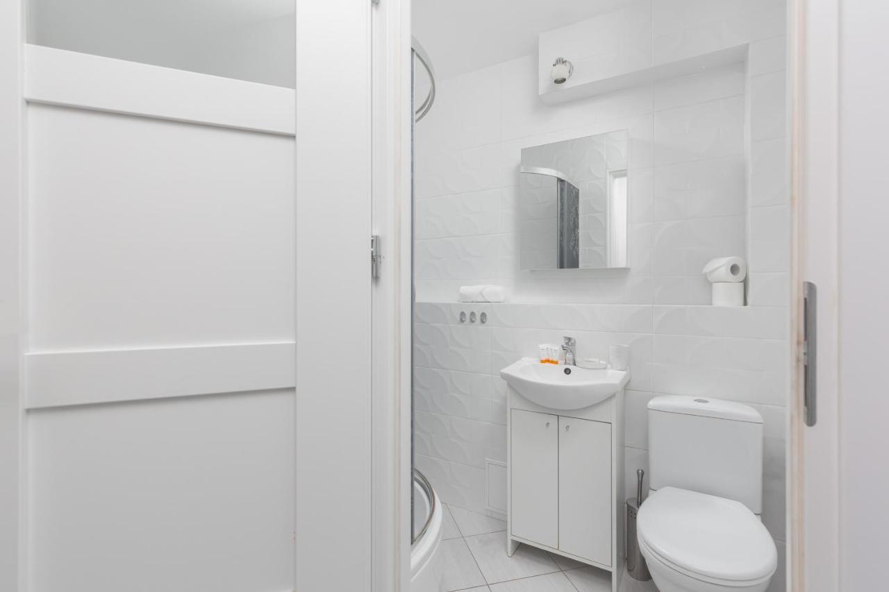 Apartaments Solec 79 By Noclegi Renters Warsaw Exterior photo