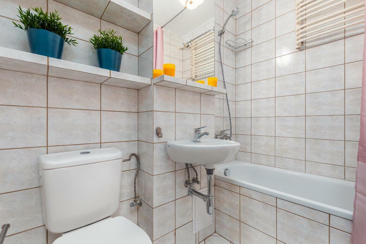 Apartaments Solec 79 By Noclegi Renters Warsaw Exterior photo