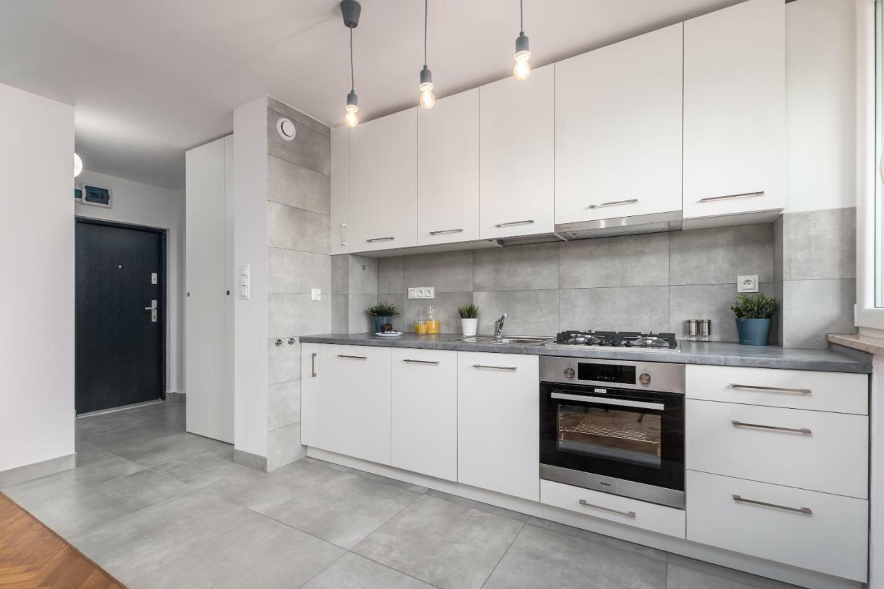 Apartaments Solec 79 By Noclegi Renters Warsaw Exterior photo